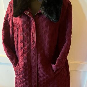 Women's Burgundy Quilted Ski Jacket with Faux Fur Collar